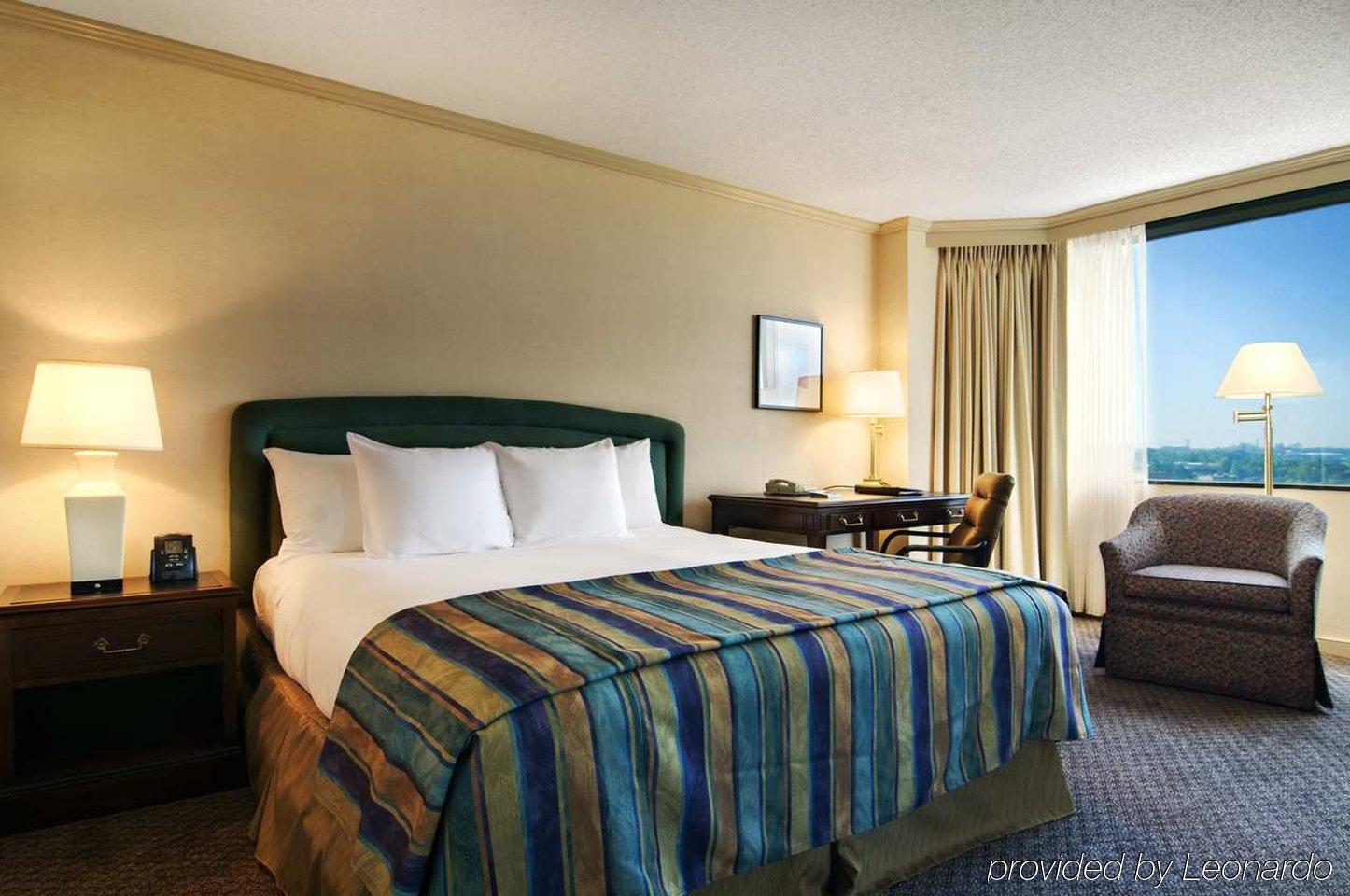 Готель Hilton Atlanta Northeast Норкрос Екстер'єр фото