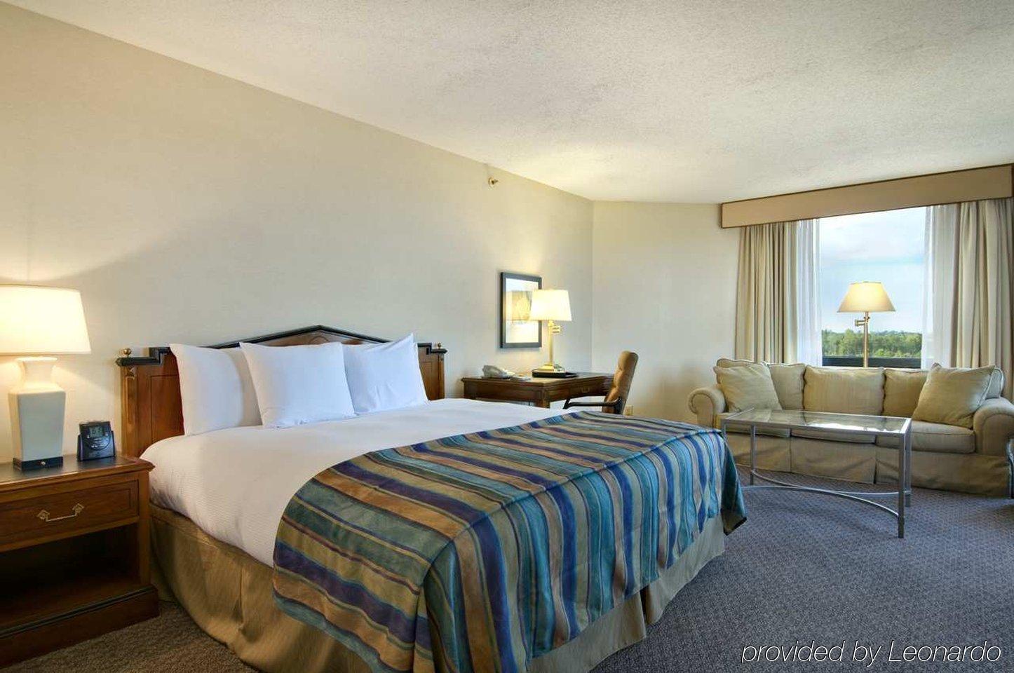 Готель Hilton Atlanta Northeast Норкрос Номер фото
